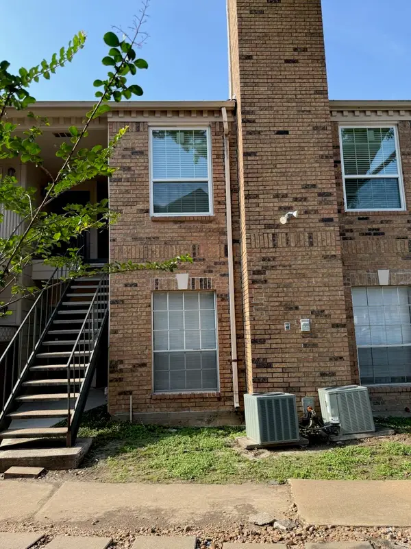 2626 Holly Hall Street #406, Houston, TX 77054