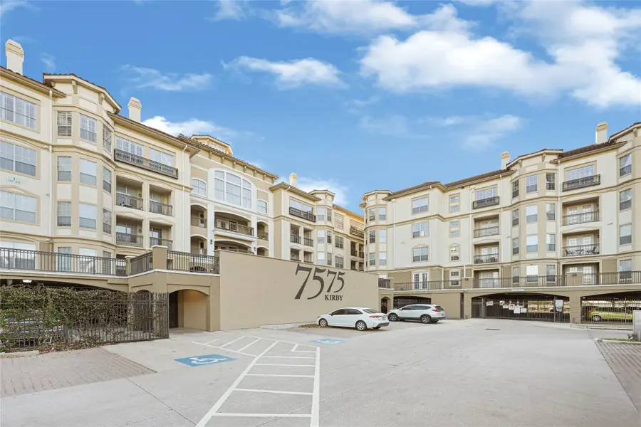 7575 Kirby Drive #3308, Houston, TX 77030 - Image #2