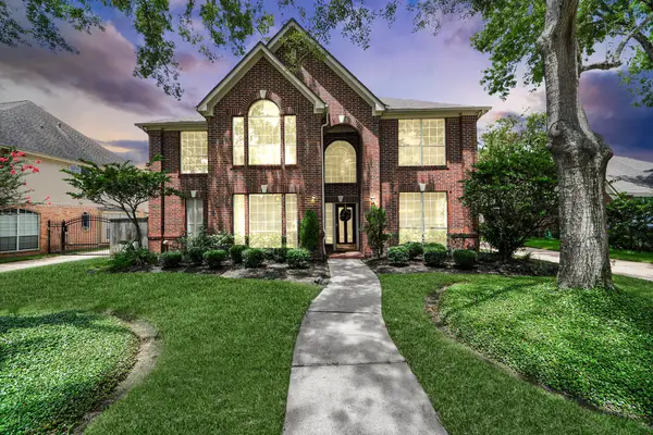 7015 Morningside Drive, Sugar Land, TX 77479