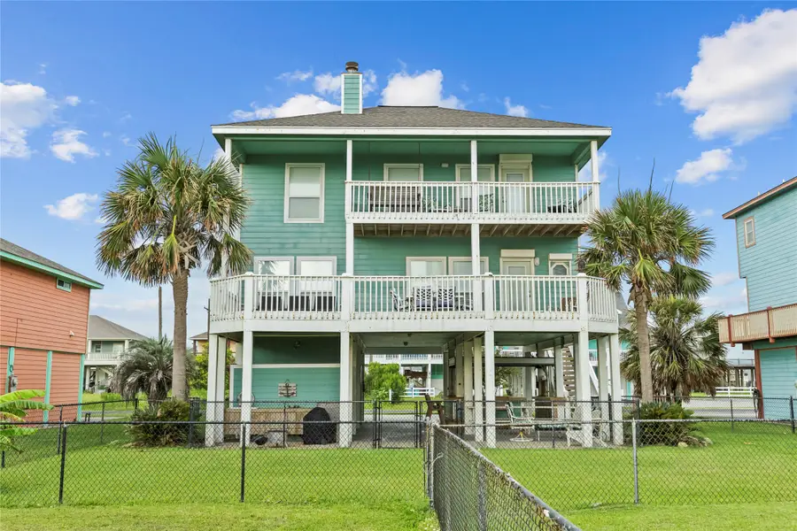 2324 Martinique, Crystal Beach, TX 77650 - Image #3