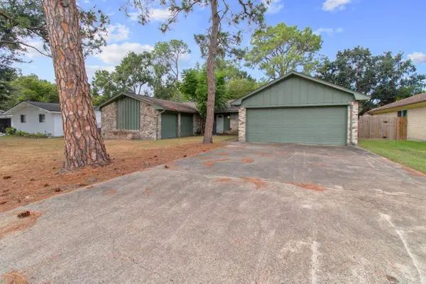 2106 Monterrey Street, Kemah, TX 77565