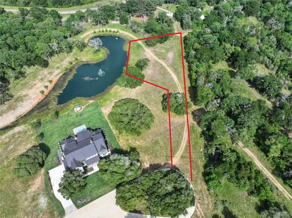 119 Red Stag Lane, Columbus, TX 78934