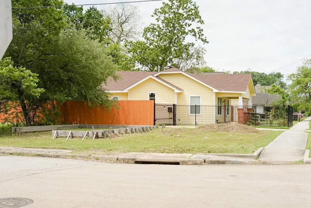 3430 Mcgowen Street, Houston, TX 77004 - #1