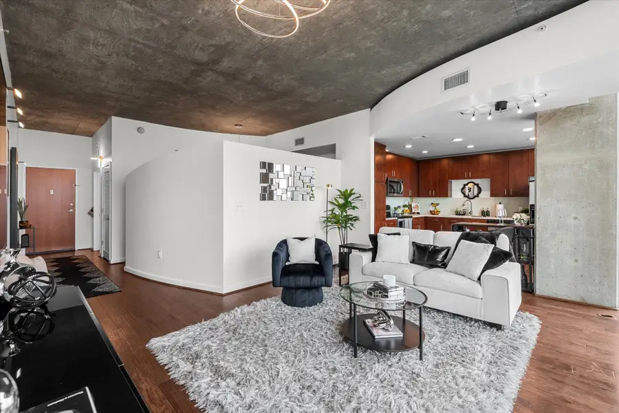 5925 Almeda Road #11107, Houston, TX 77004 - Image #3