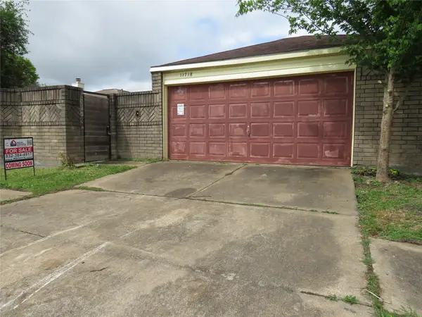 11718 Coachfield Lane, Houston, TX 77035
