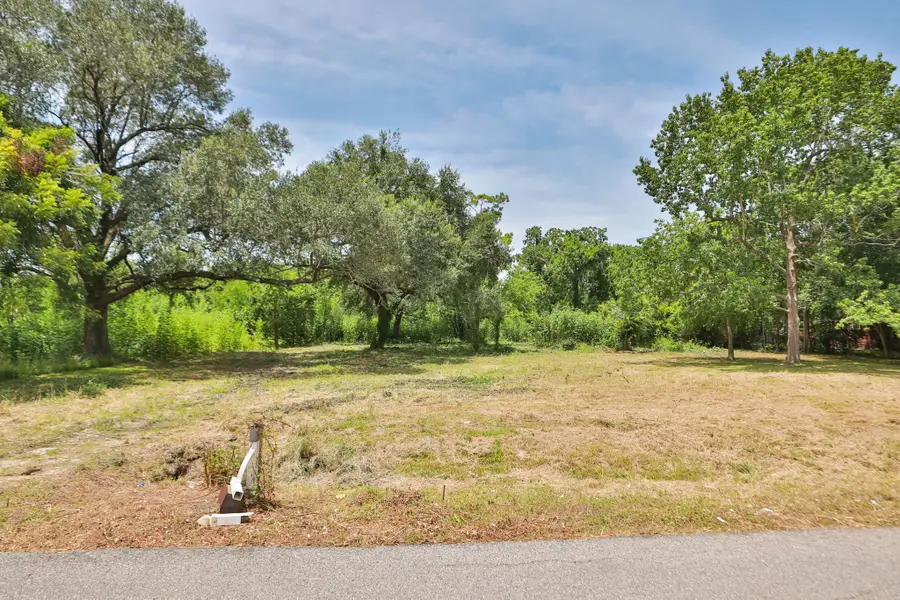 8714 Wateka Drive, Houston, TX 77074 - Image #2