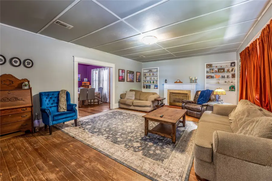 406 N Main Street, La Grange, TX 78945 - #2