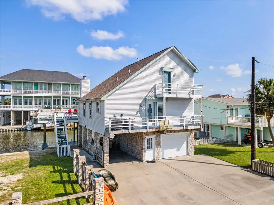 16703 Managua Way, Jamaica Beach, TX 77554 - Image #2