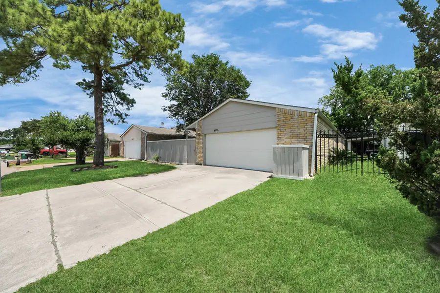 4155 Amir Street, Houston, TX 77072 - Image #2