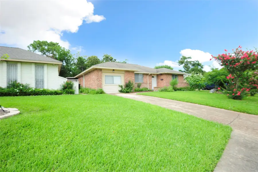 11406 Herald Square Drive, Houston, TX 77099 - Image #2
