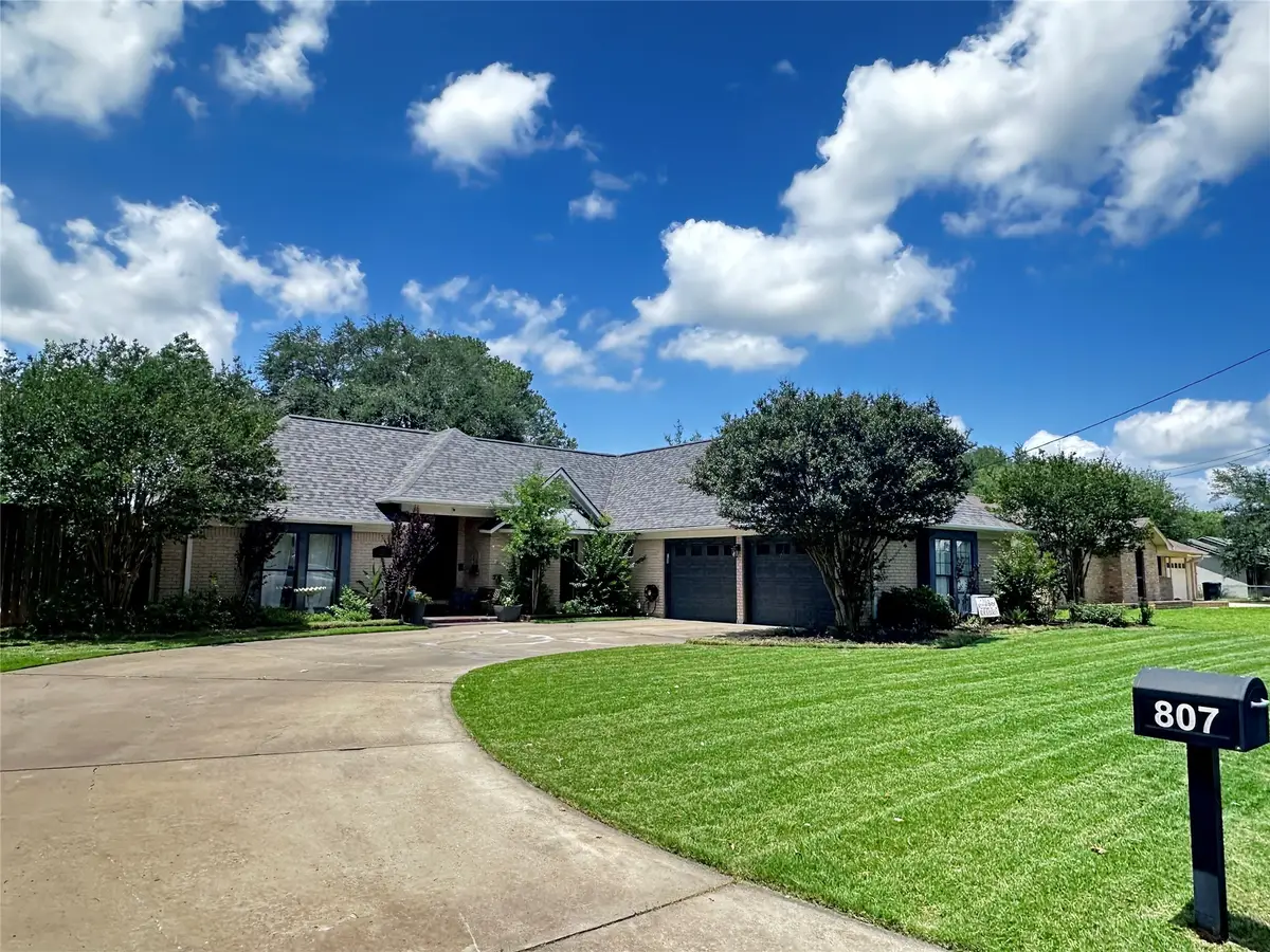 807 Trochta Street, El Campo, TX 77437 - Image #1