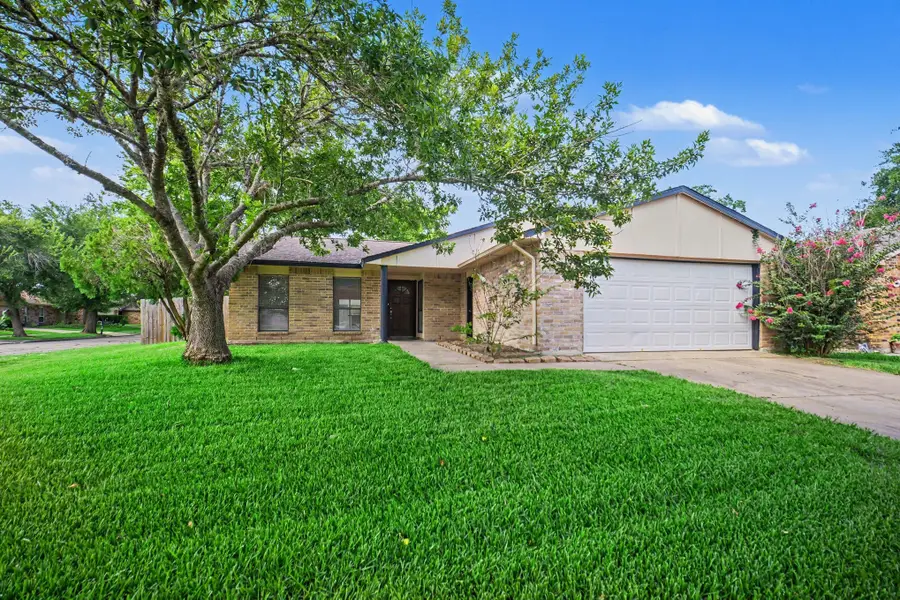 6713 Tara Drive, Richmond, TX 77469 - #2