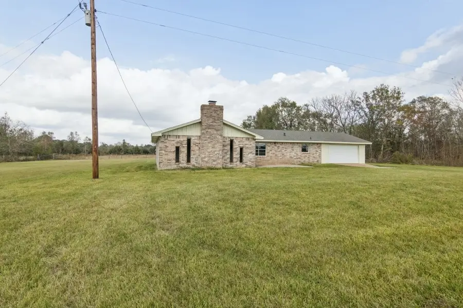 1544 County Road 2107, Liberty, TX 77575 - Image #2