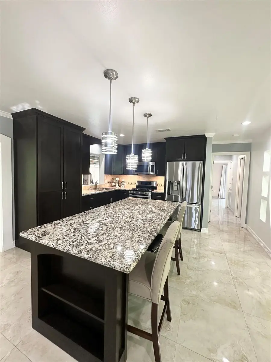 10518 Pleasanton Drive, Houston, TX 77038 - Image #3