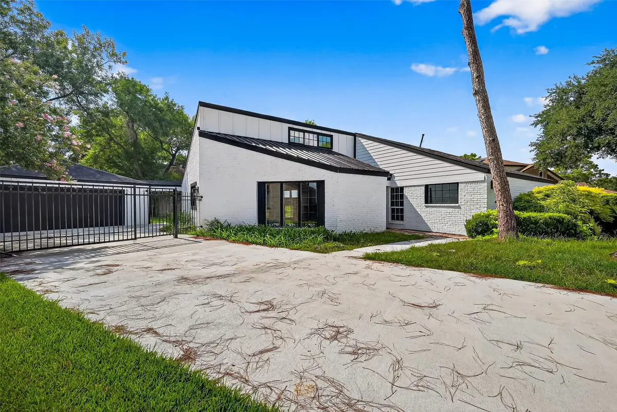 2335 Canyon Meadows Drive, Missouri City, TX 77489 - Image #1