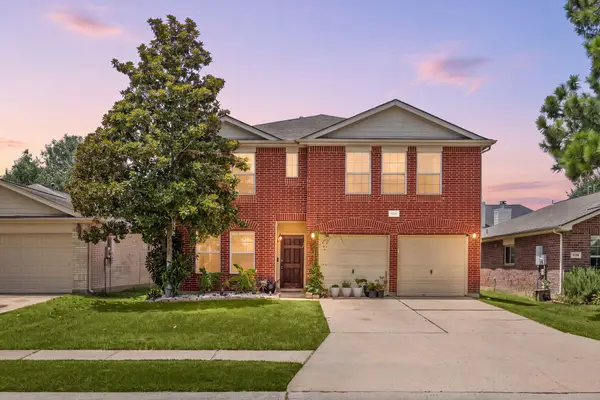 19135 Royal Isle Drive, Tomball, TX 77375
