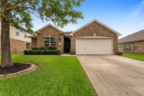 10006 King William Drive, La Porte, TX 77571