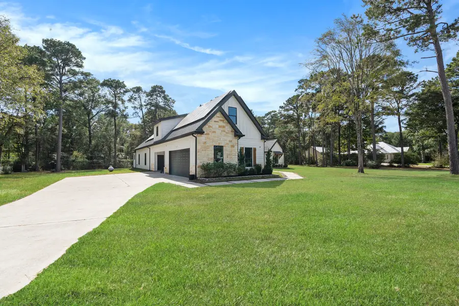 11211 Leonidas Horton Road, Conroe, TX 77304 - Image #2