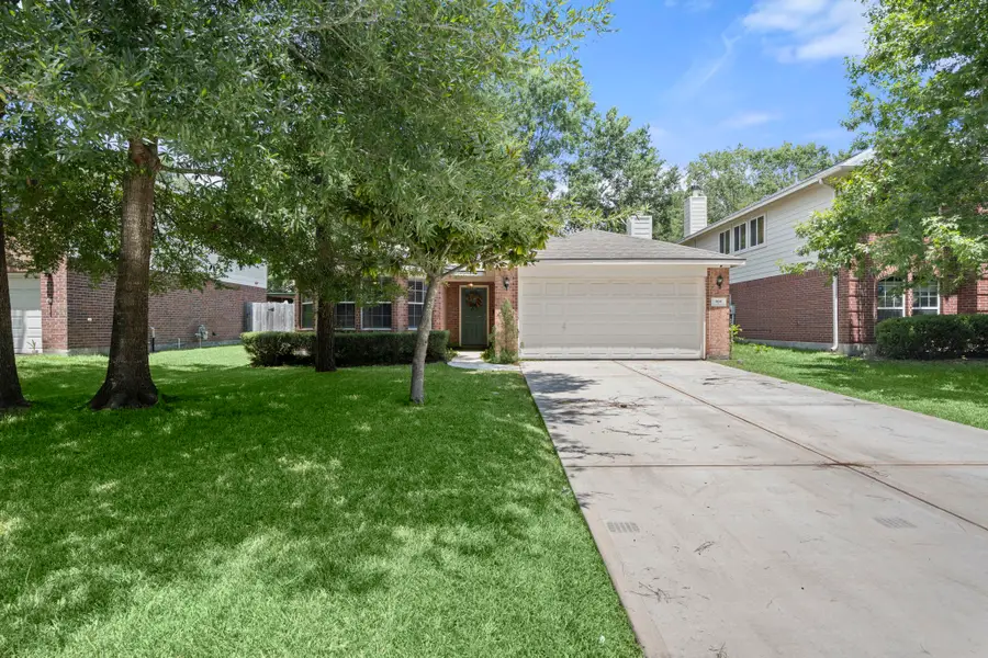 166 Fairwind Trail Drive, Conroe, TX 77385 - #2