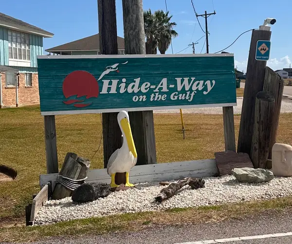 119 Crows Nest Road, Freeport, TX 77541