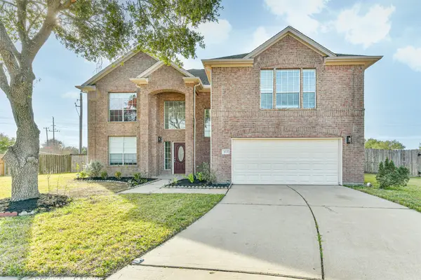 4113 Oak Point Drive, Pearland, TX 77581