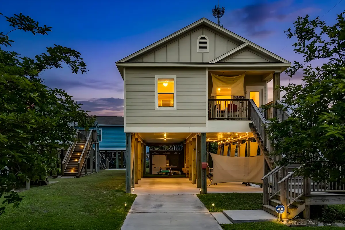 710 35th Street, Galveston, TX 77550 - #1