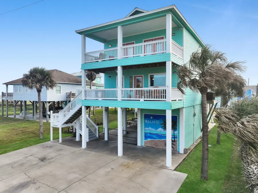 931 Bahama Drive, Crystal Beach, TX 77650 - #2