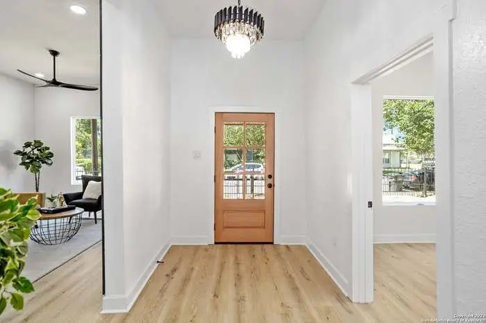 326 Sharer Street, San Antonio, TX 78208 - Image #3
