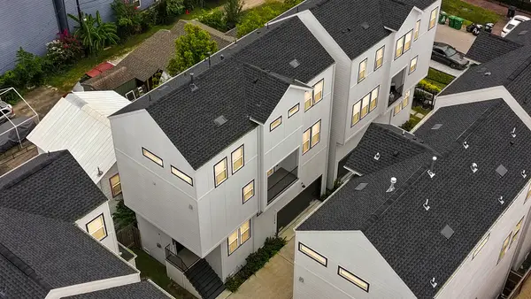 1127 W 16th Street #B, Houston, TX 77008