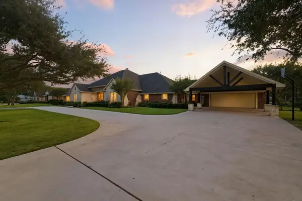 2511 Caney Creek Court, Richmond, TX 77406