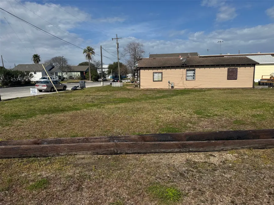 19-- 44th, Galveston, TX 77550 - Image #3