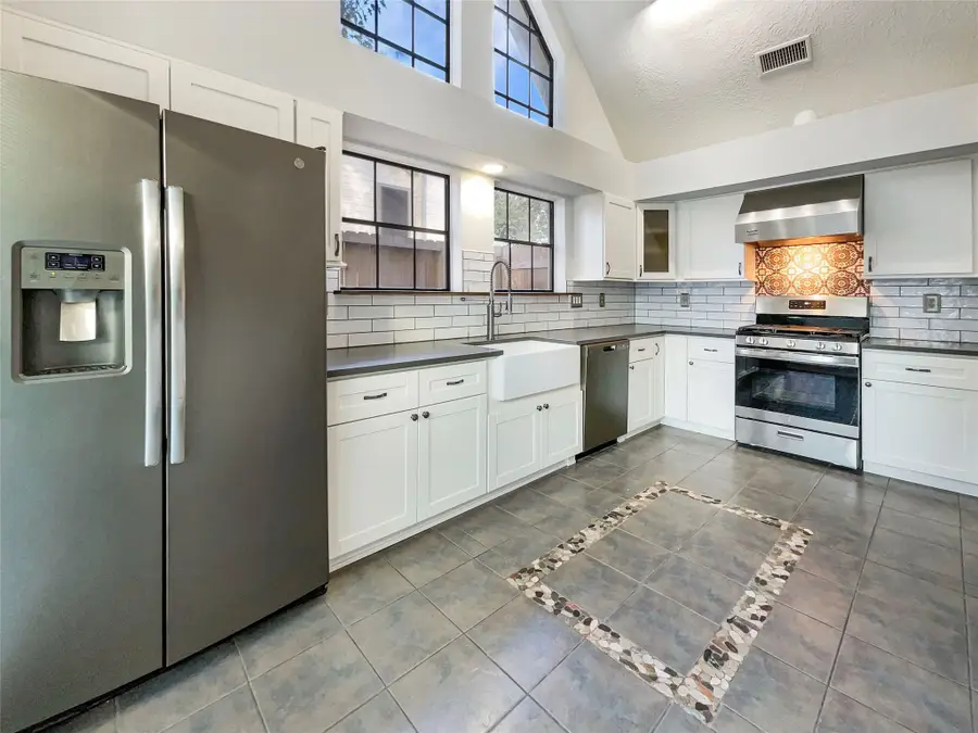 9919 Pale Star Drive, Houston, TX 77064 - Image #2