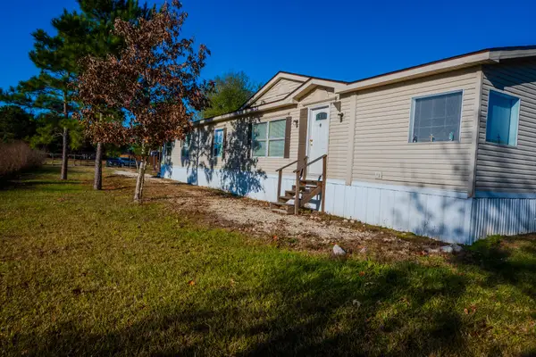 62 Road 5248, Cleveland, TX 77327