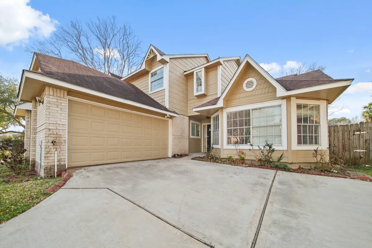 3226 S Briar Knoll Drive, Houston, TX 77082 - #1