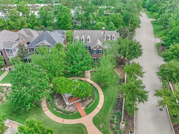 2731 Lake Front Circle, The Woodlands, TX 77380