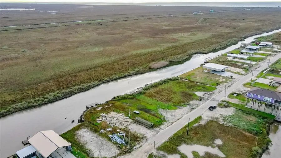 1528 Mabry, Gilchrist, TX 77617 - Image #3