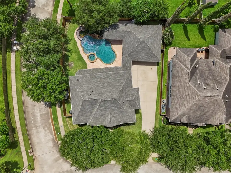 4303 Monarch Drive, Sugar Land, TX 77479 - Image #3