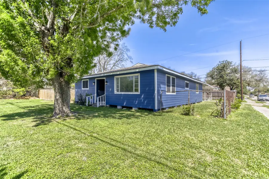 4843 Bricker Street, Houston, TX 77033 - #3