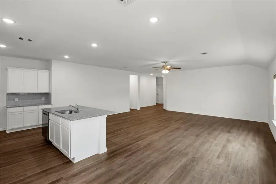 506 Oak Chase Avenue, Dayton, TX 77535 - #2
