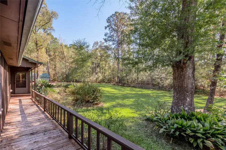 1153 Southwood Dr, Huntsville, TX 77340 - Image #3