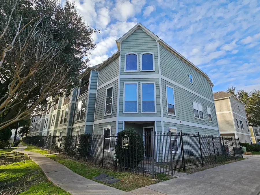 1271 W 17th Street, Houston, TX 77008 - #2