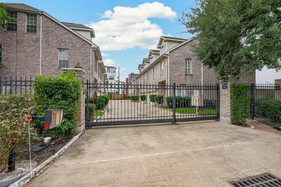 5831 Val Verde Street, Houston, TX 77057 - #2