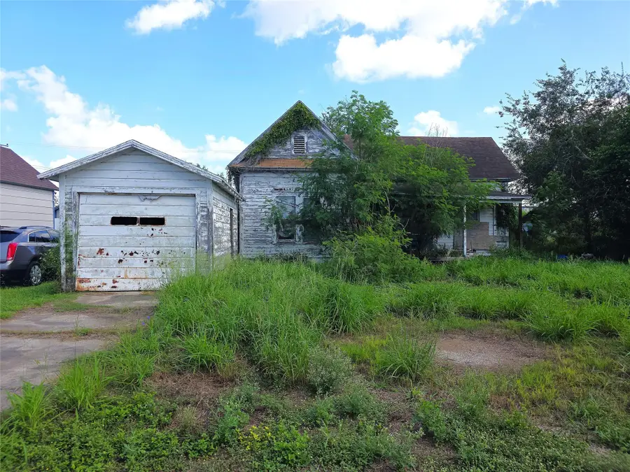 218 W Lott Avenue, Kingsville, TX 78363 - Image #3