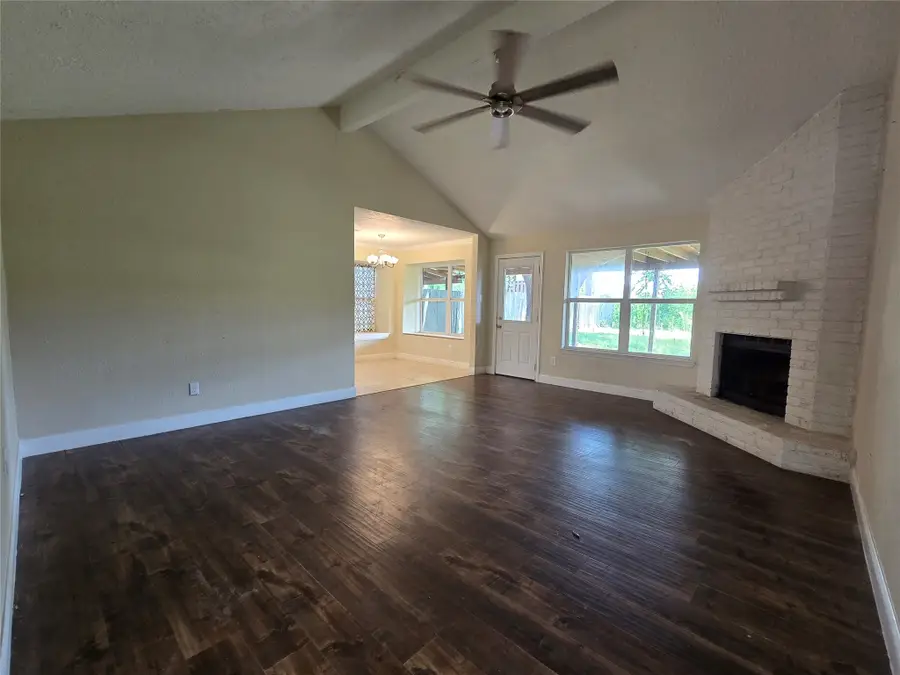 12122 E Marsham Circle, Houston, TX 77066 - Image #2