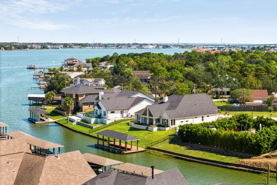 508 Amalfi Drive, Kemah, TX 77565 - Image #2