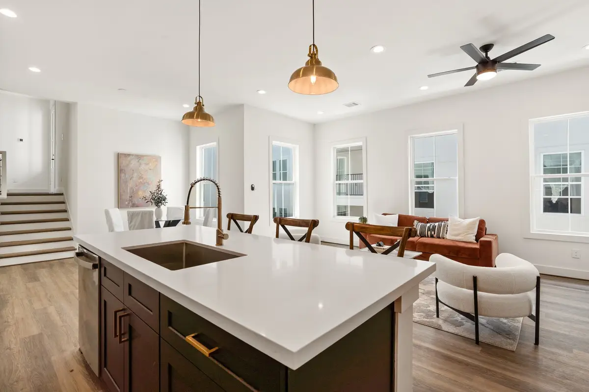 1142 W 16th Street, Houston, TX 77008 - #1