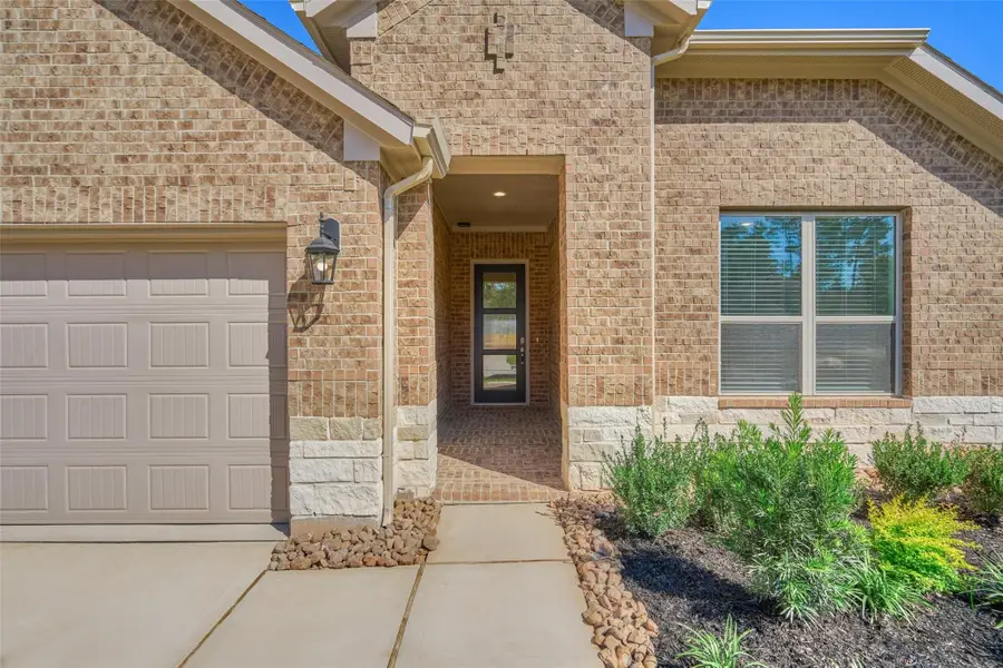 981 Youth Water Road, Montgomery, TX 77316 - Image #2