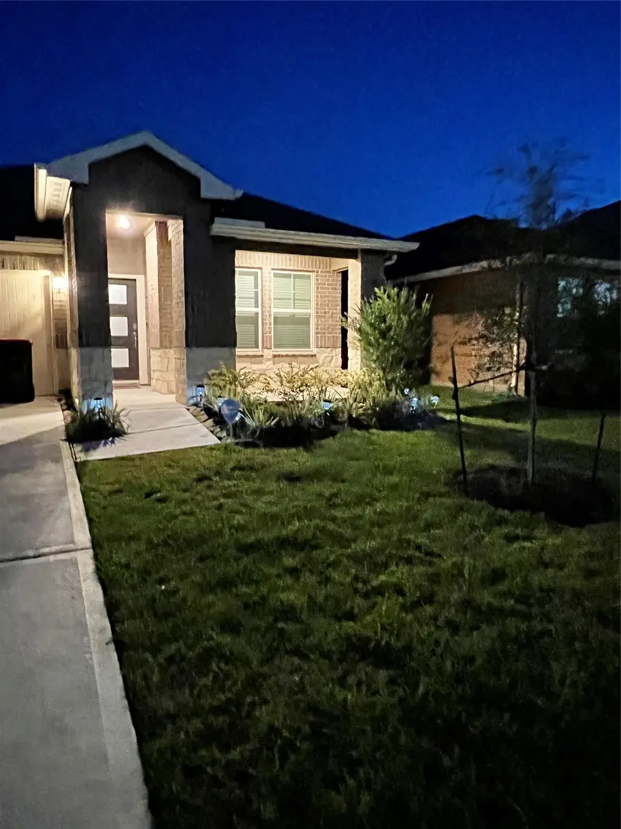 902 Barstow Drive, Rosharon, TX 77583 - #2