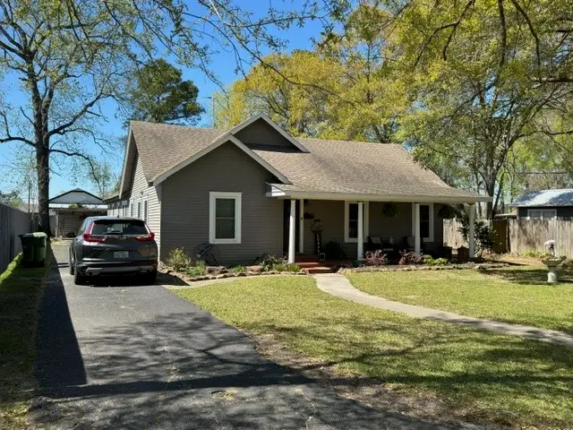 216 S William Barnett Avenue, Cleveland, TX 77327 - #1