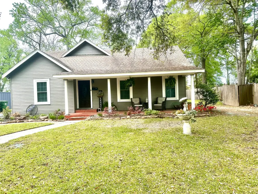 216 S William Barnett Avenue, Cleveland, TX 77327 - #2